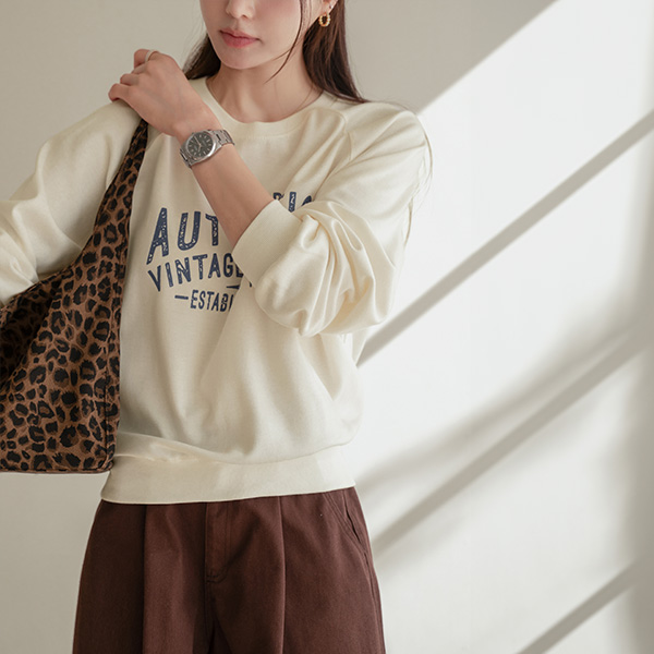 Vintage Serve Sweatshirt