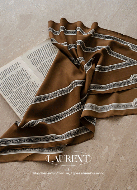 Laurent All Day Triangle Scarf Korea