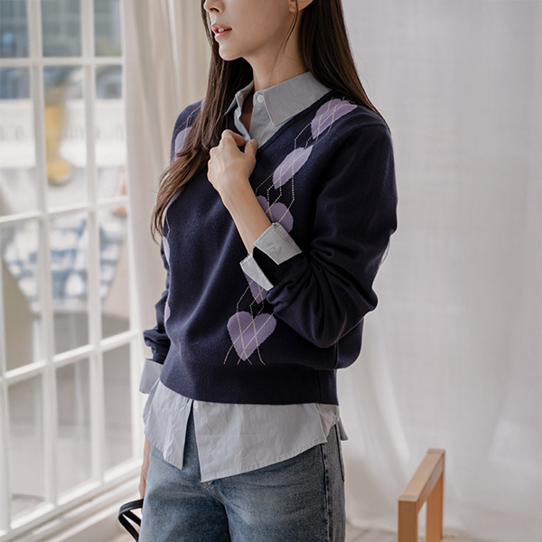 Heart Argyle V-neck Knitwear