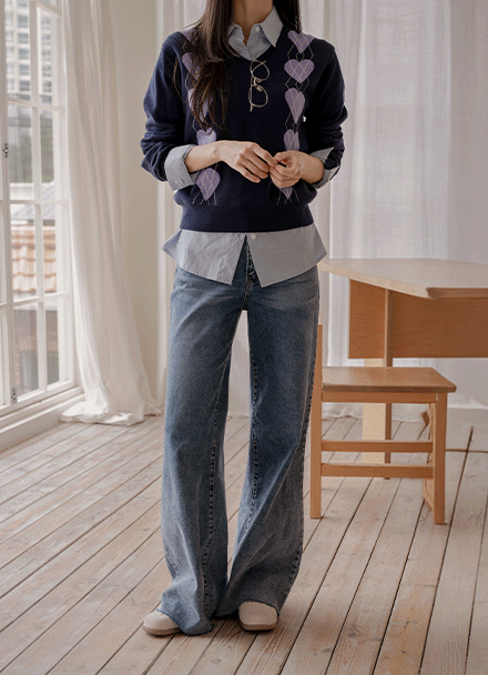 Heart Argyle V-neck Knitwear Korea