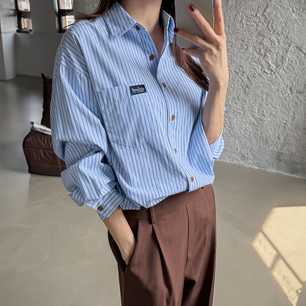 포켓 라벨패치 단 Shirt