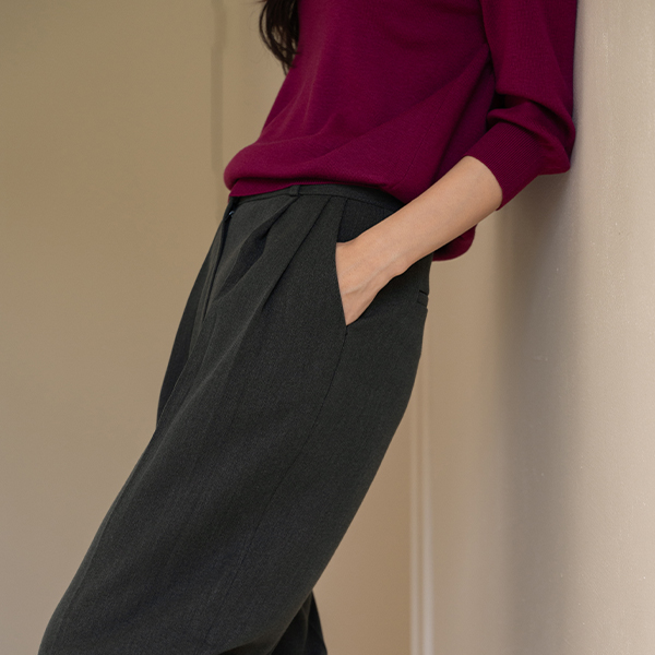 Its Wide Slacks