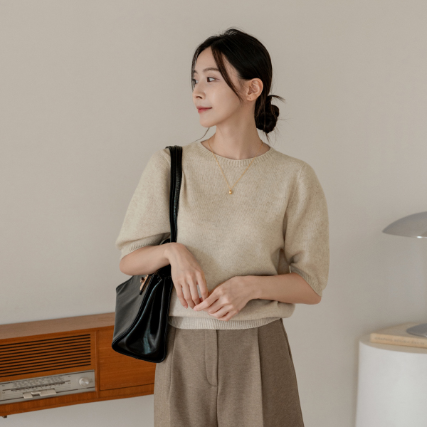 Holgament Wool Balloon Round Knitwear