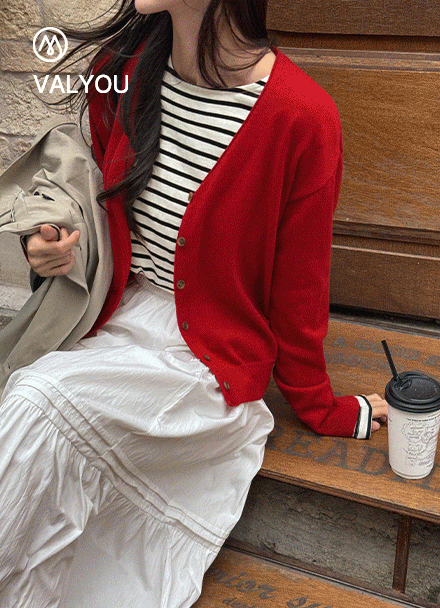 [valyou] Wool 자수 V-neck Cardigan Korea