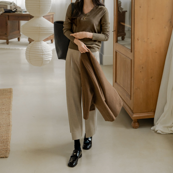 Classic Pendant V Knitwear