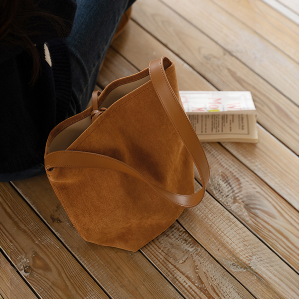 Humming Suede Cylindrical Bucket Bag