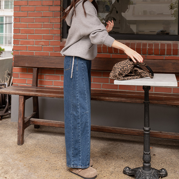 Mare Incision Curve Denim Pants