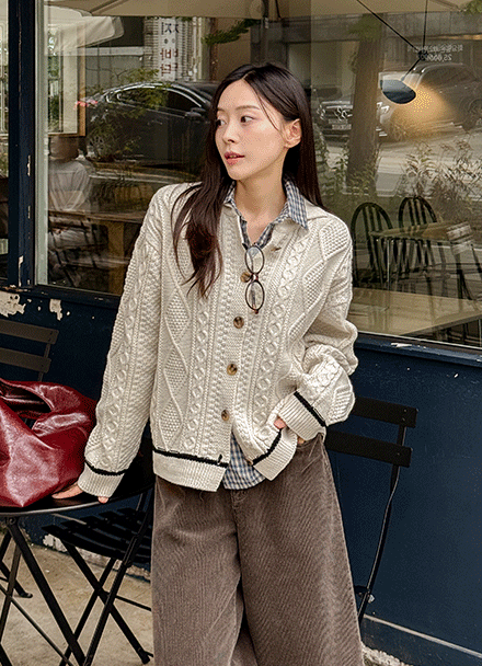 마인 케이블 Collar Knitwear Korea