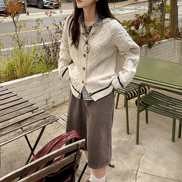 Dining Corduroy Bermuda Pants