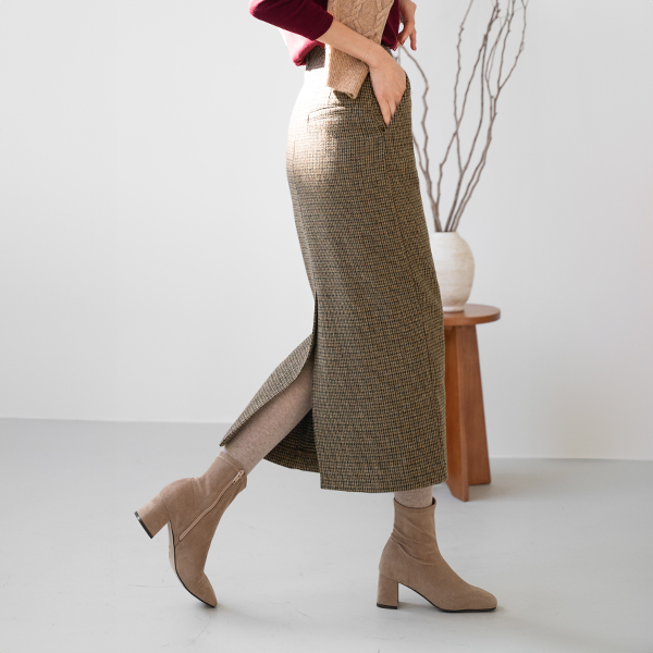 Stila Checkered Back Slit Skirt