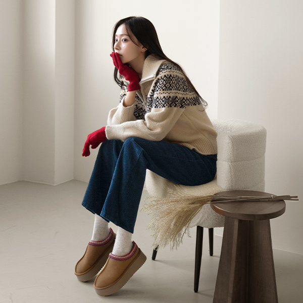 Nordic Highneck Zip up Knitwear