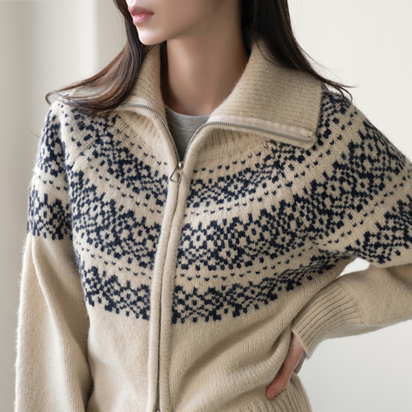 Nordic Highneck Zip up Knitwear