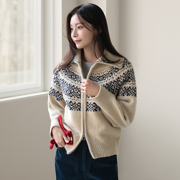 Nordic Highneck Zip up Knitwear