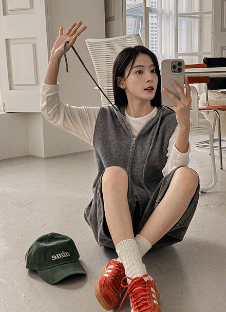 앤지 Hood Knitwear Vest Korea