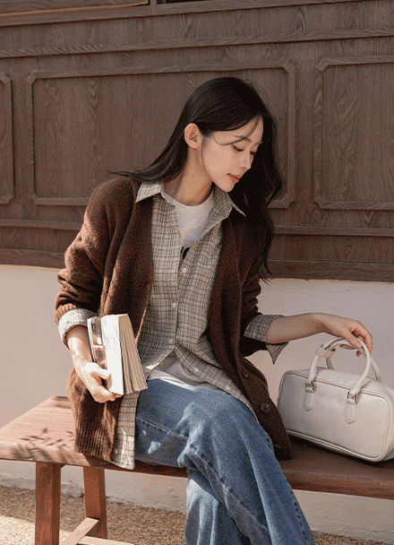 레이븐 Wool Boxy Cardigan Korea