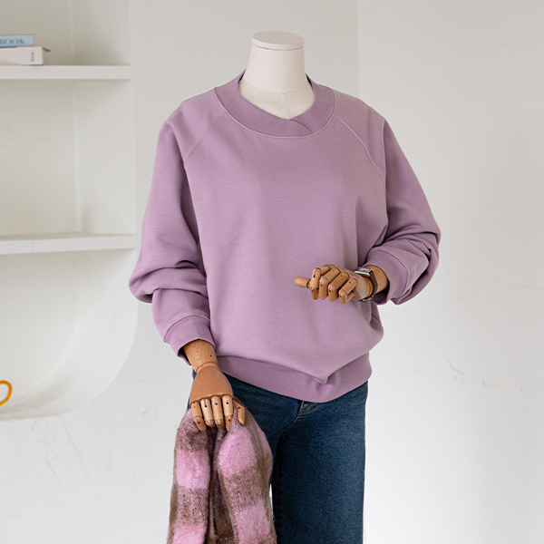 Sandy Cross Neck fleece lined Sweatshirt