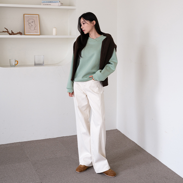 Sandy Cross Neck fleece lined Sweatshirt