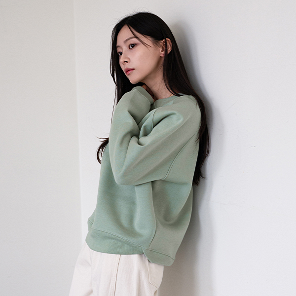 Sandy Cross Neck fleece lined Sweatshirt