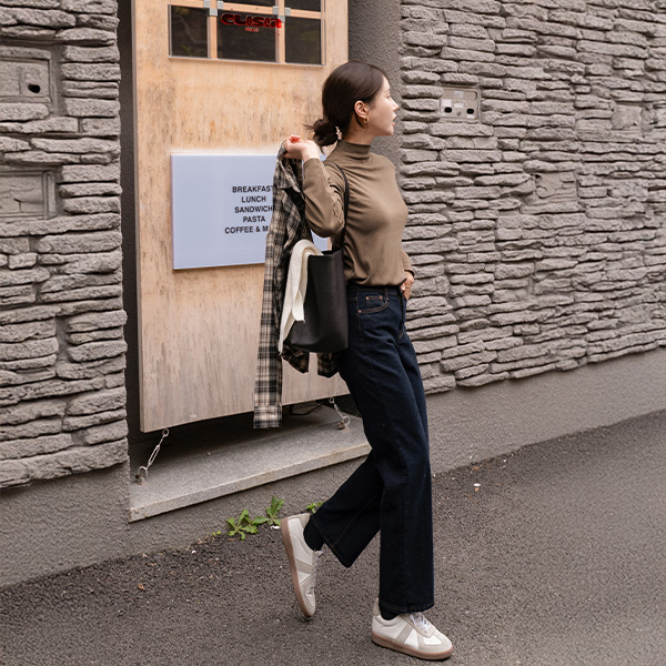 [valyou] Basic Span half-turtleneck fleece lined T-shirt