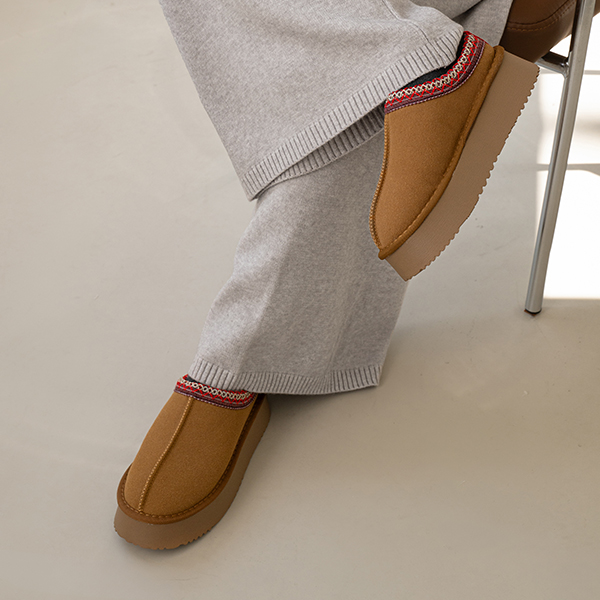 Ethnic Platform shoes Fur Blopper