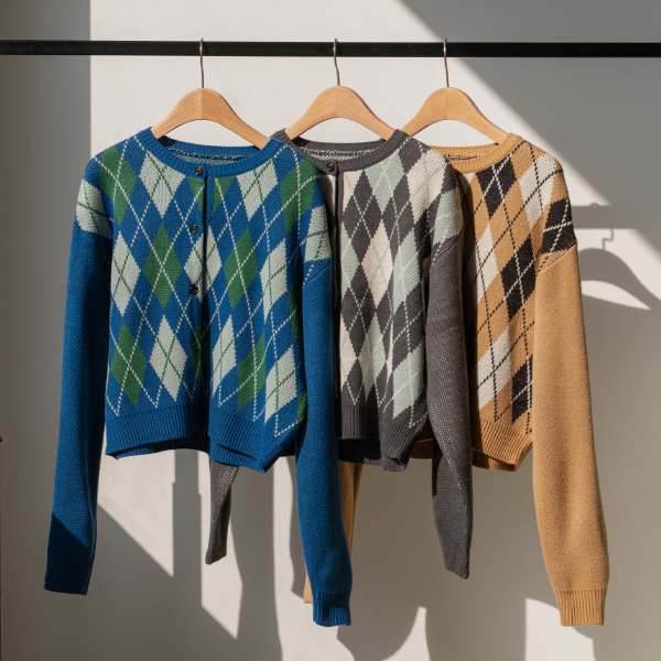 Wool Argyle Round Cardigan