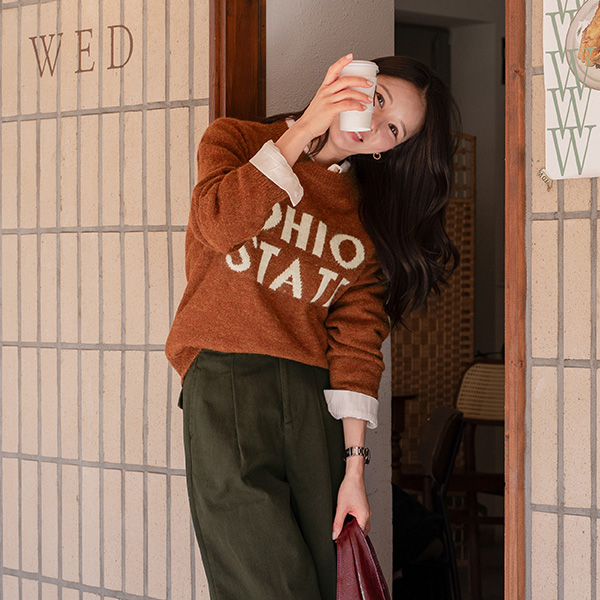 State Lettering Wool Round Knitwear