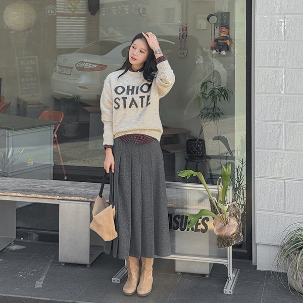 State Lettering Wool Round Knitwear