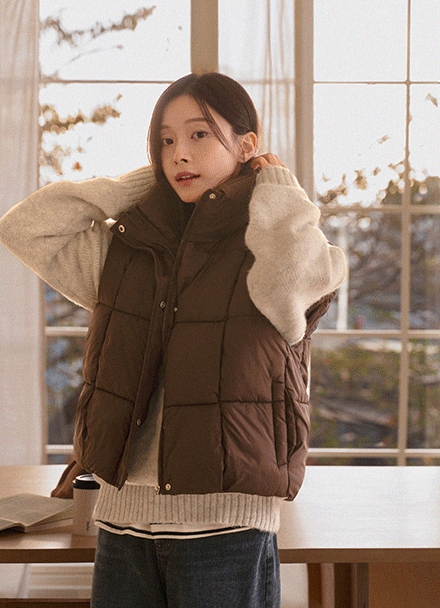 볼륨 Highneck Padding Vest Korea