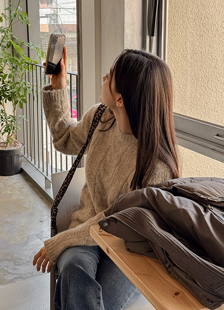 어썸 케이블 Wool knit Korea