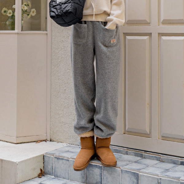 Curly Pocket Patch Banding Jogger Pants