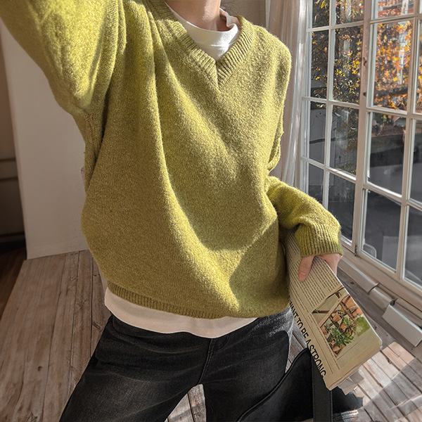 [Special Sale] Rams Wool Loose V-neck Knitwear