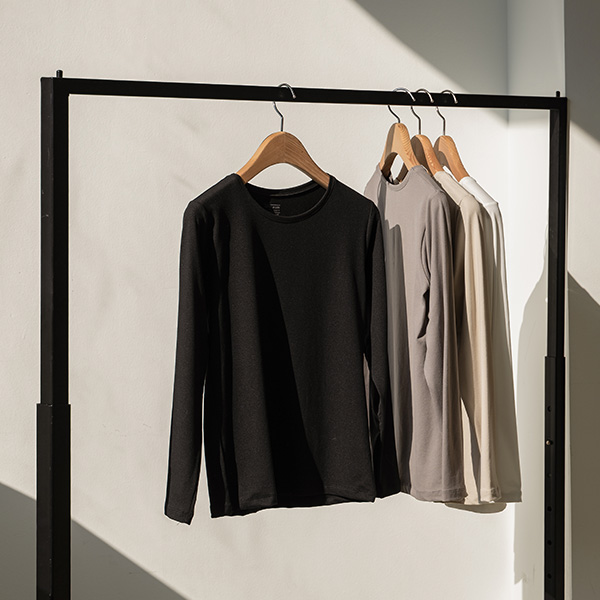 Sticky and soft warm T-shirt