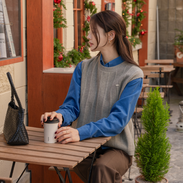 Simple Bag Slit Knitwear Vest