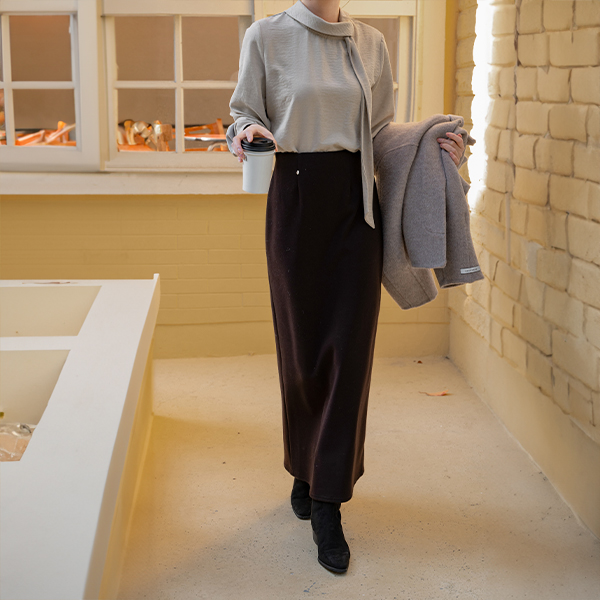 슈린느 Suede 타이 Blouse