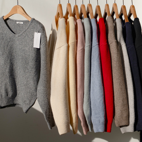 [Special Sale] 밀키 Wool V-neck Knitwear