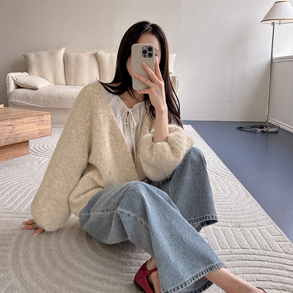 By Wool Balloon Cardigan