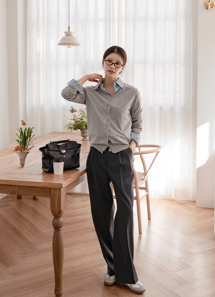 With Pendant V-neck Cardigan Korea