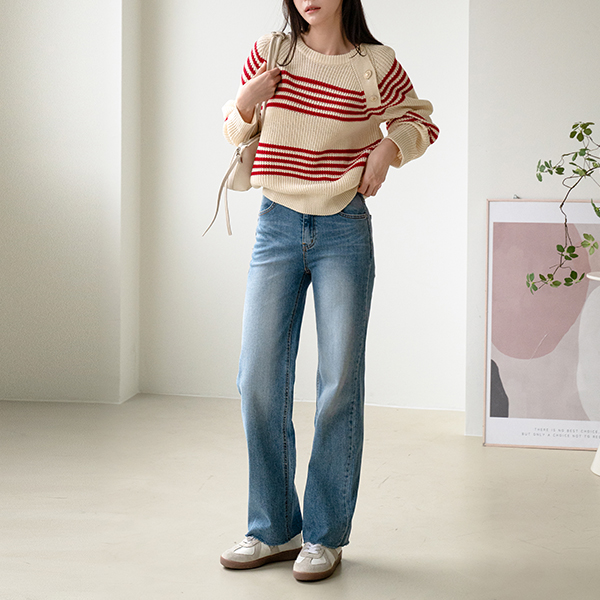 And horizontal striped Button Knitwear