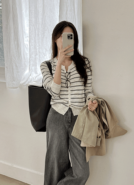 Oreo Horizontal Striped Y Neck Knitwear Korea