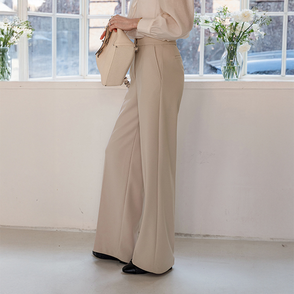 Pair Banding Span Wide Slacks