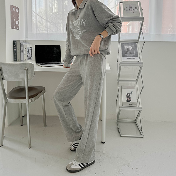 London Semi-Zipup Set