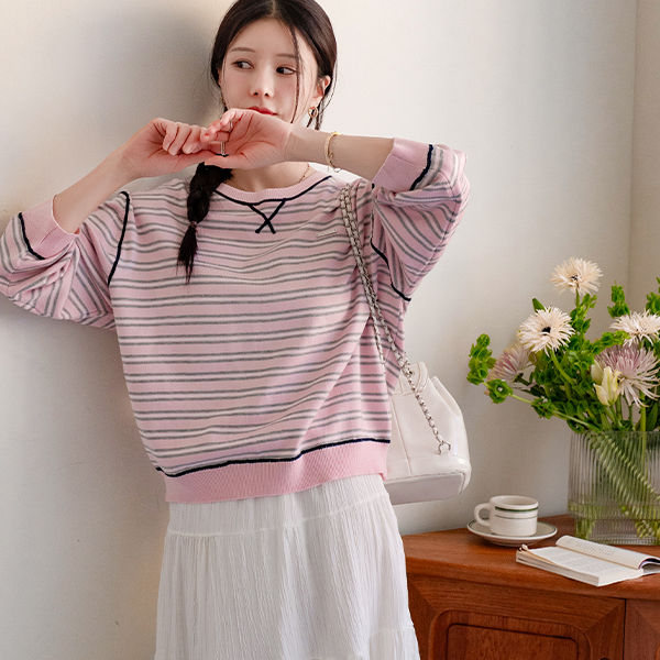 Stripe Color Matching Stitch Knitwear