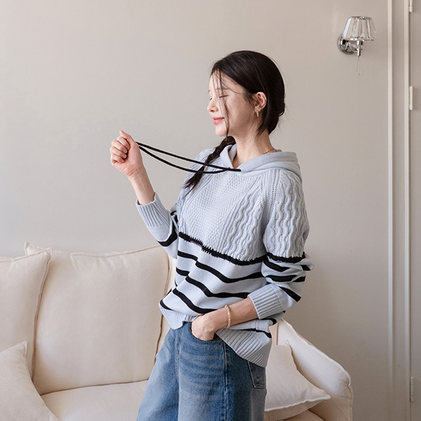 Twiddle Point Hood Knitwear