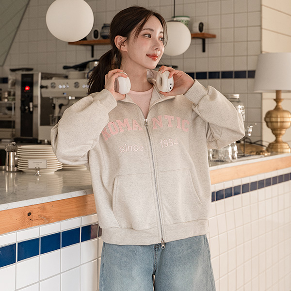 Romantic Patch Ttwo-way Zip up