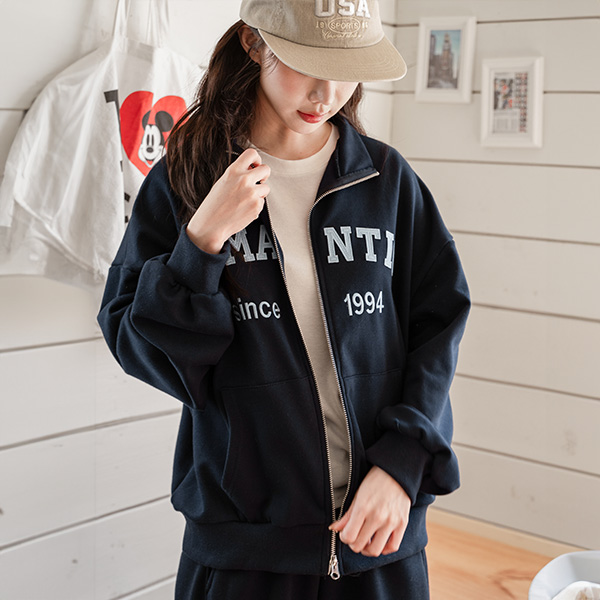 Romantic Patch Ttwo-way Zip up