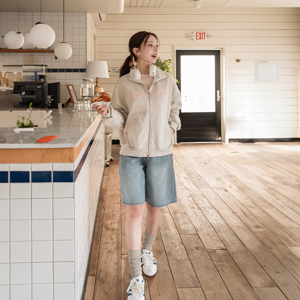 Romantic Patch Ttwo-way Zip up