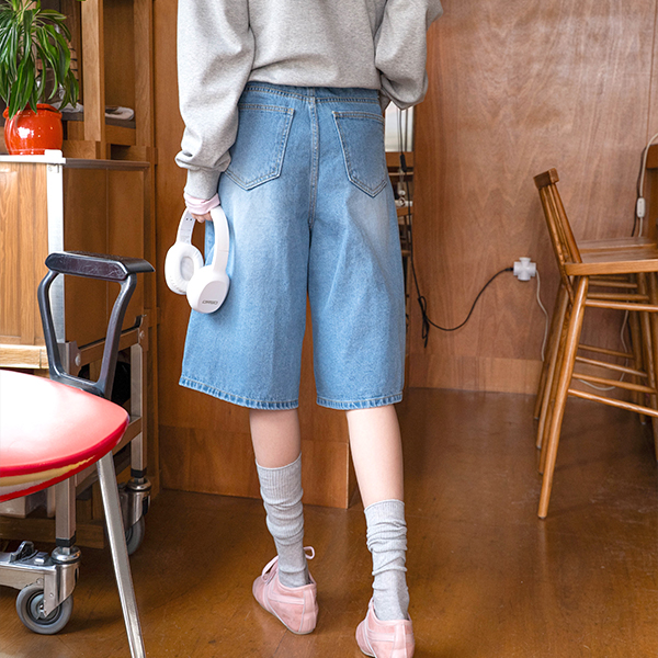 Curved Denim Bermuda Pants