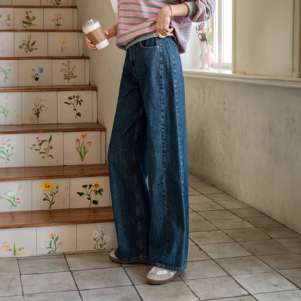 AB Wide Incision Denim Pants