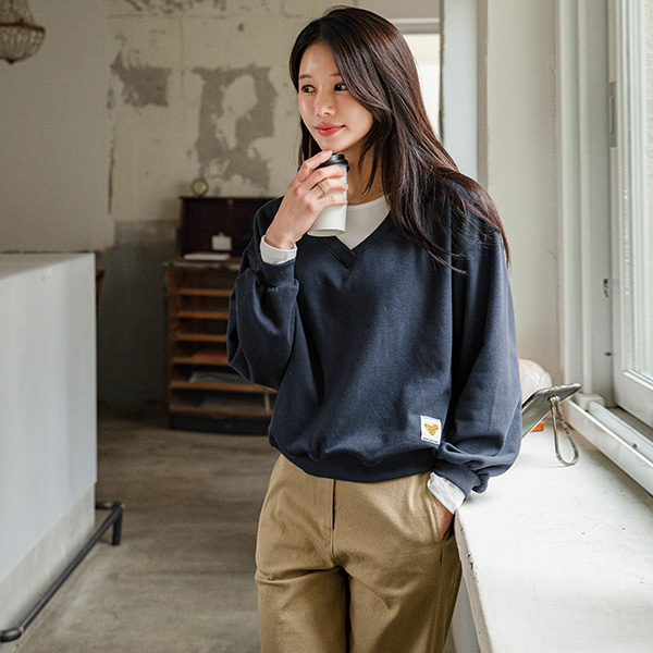 Layered Double V Sweatshirt