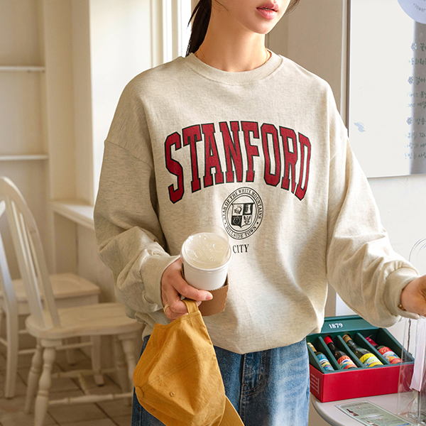 College Round Sweatshirt